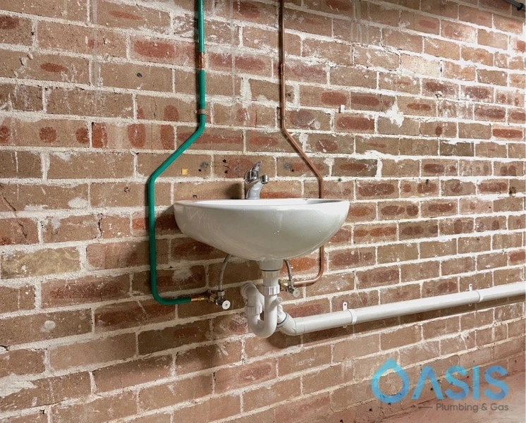 Basin installed in a garage north shore